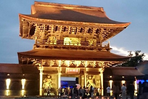 国宝瑞龍寺夏のライトアップイベント感想記【夜の祈りと大福市】最高。