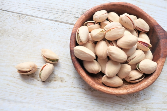 森永製菓｢ピスタチオクッキー｣発売日はいつからいつまで?｢ピスタチオサンドクッキー｣｢ピスタチオガレットサンド｣｢ミルクキャラメル<ピスタチオ味>｣値段と内容量､カロリーと口コミも調査!