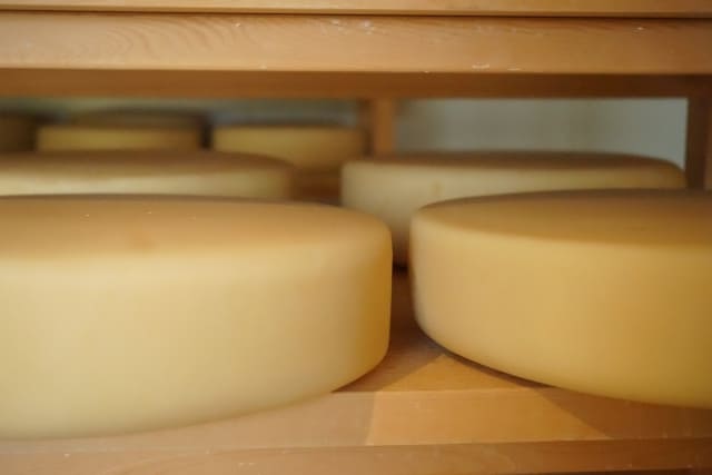 青山「モンプチ・プレジール・ベイユヴェール」おすすめメニューを紹介！アクセス・混雑状況は？チーズ＆バター専門店が提供する極上スイーツ！