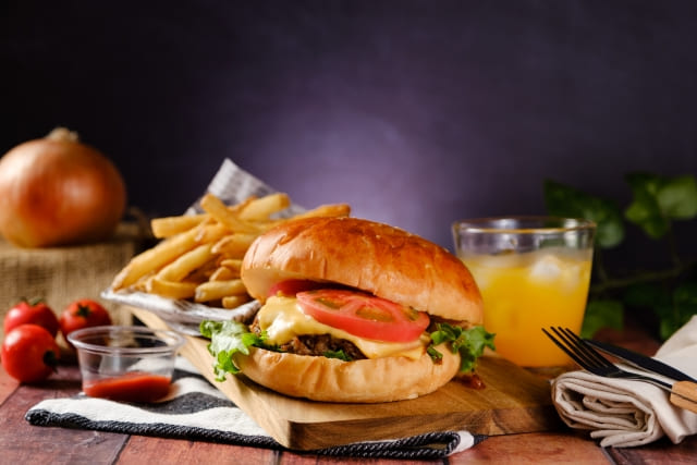 大阪豊中「オルバーガー京都」緑地公園店オープン！メニューと口コミ、アクセス・混雑状況までご紹介！京都の地産地消バーガーが旨い！